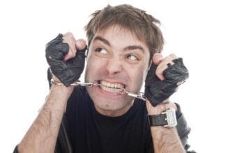 10 Clueless Criminals: Unbelievable Blunders