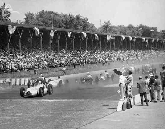 Start of the Indy 500 in 1949