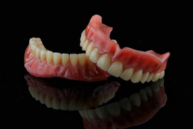 A set of dentures
