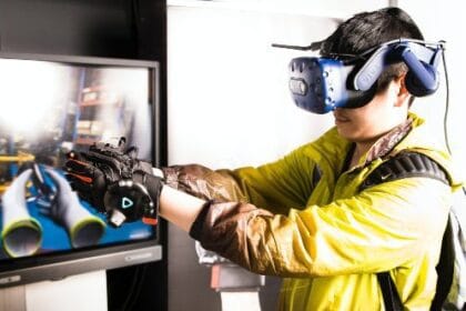 Top 10 VR Gaming Laughs: Hilarious Player Fails!